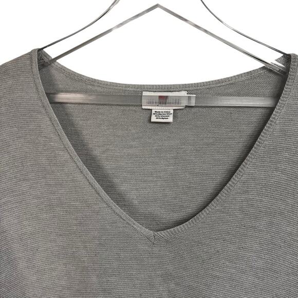 Vineyard Vines | Women’s XL | Vneck Gray Pullover Sweater | Light Wool Blend - Picture 2 of 6